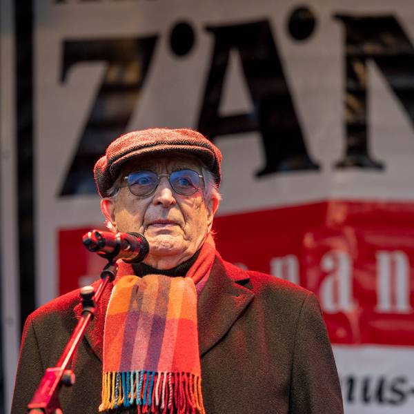 Gerhart Baum trat bei der „Arsch huh“-Kundgebung in Köln auf.