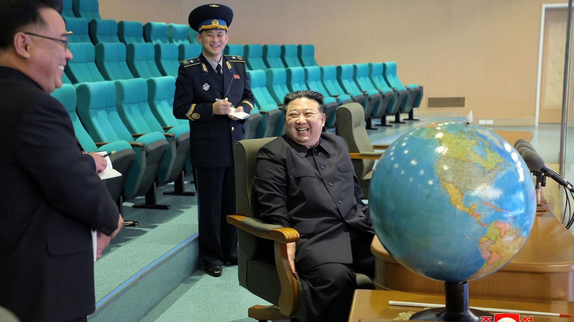 Unabhängige Journalisten hatten keinen Zugang zu der Veranstaltung, die auf diesem von der nordkoreanischen Regierung veröffentlichten Bild zu sehen ist. Der Inhalt dieses Bildes ist so, wie er bereitgestellt wurde, und kann nicht unabhängig überprüft werden.