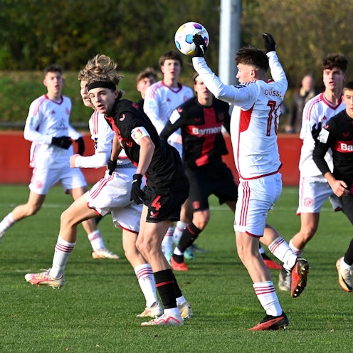 03.12.2023, Fussball-B-Junioren-Bayer-Duesseldorf
links: Ferdinand Pohl (Bayer)
Foto: Uli Herhaus