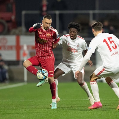 Regionalliga west: 1. FC Koeln - Fortuna Köln 01.12.2023 k2o im. Zweikampf mIt Kingsley Sarpei Fortuna Koeln, 7 Regionalliga west: 1. FC Koeln - Fortuna Köln Franz-Kremer-Stadion, Köln 01.12.2023 *** Regionalliga west 1 FC Koeln Fortuna Köln 01 12 2023 k2o in a duel with Kingsley Sarpei Fortuna Koeln, 7 Regionalliga west 1 FC Koeln Fortuna Köln Franz Kremer Stadion, Köln 01 12 2023 Copyright: xBEAUTIFULxSPORTS/Buriakovx
