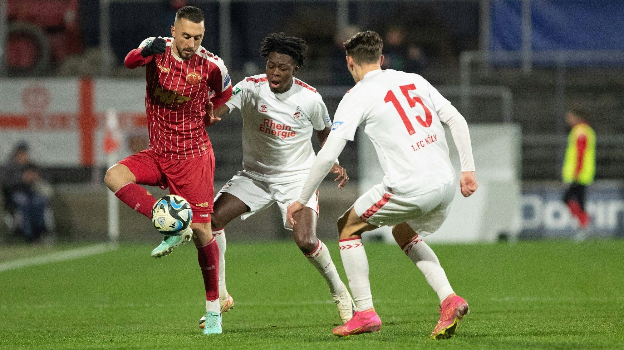 Regionalliga west: 1. FC Koeln - Fortuna Köln 01.12.2023 k2o im. Zweikampf mIt Kingsley Sarpei Fortuna Koeln, 7 Regionalliga west: 1. FC Koeln - Fortuna Köln Franz-Kremer-Stadion, Köln 01.12.2023 *** Regionalliga west 1 FC Koeln Fortuna Köln 01 12 2023 k2o in a duel with Kingsley Sarpei Fortuna Koeln, 7 Regionalliga west 1 FC Koeln Fortuna Köln Franz Kremer Stadion, Köln 01 12 2023 Copyright: xBEAUTIFULxSPORTS/Buriakovx