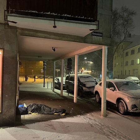 Für Obdachlose kann ein schneller Kälteeinbruch eine Gefahr darstellen.