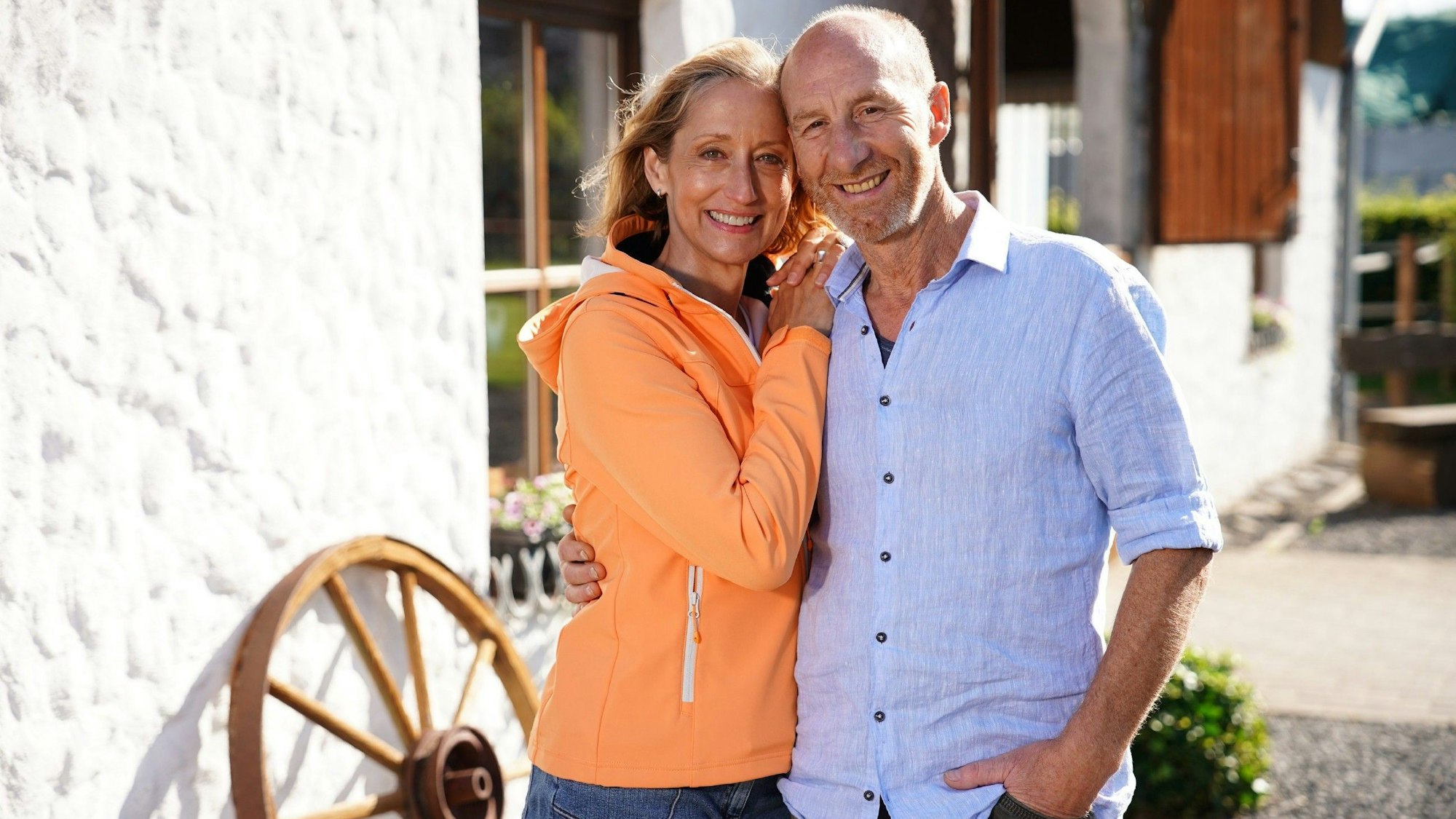 Pferdewirtschaftsmeister Hans (65) und seine Elke (62) haben sich bei der RTL-Show „Bauer sucht Frau“ kennengelernt.