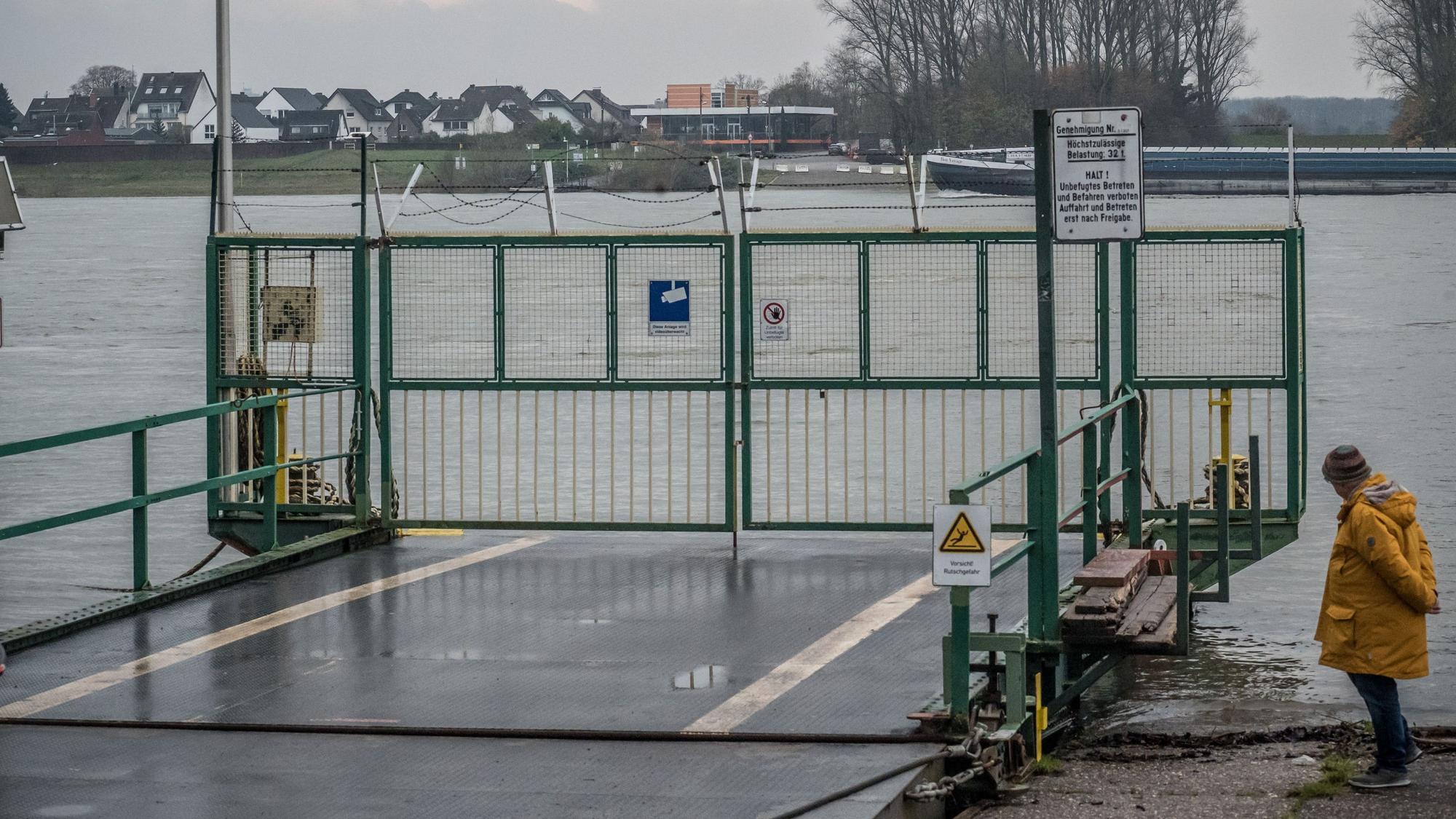 Am Hitdorfer Hafen: Die Fähre „Fritz Middelanis“ fällt wieder für längere Zeit aus.