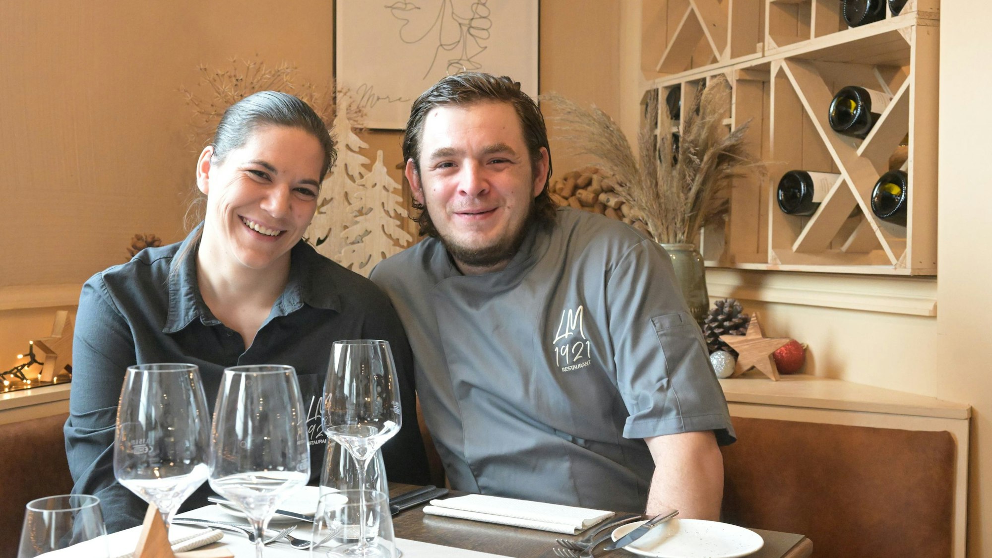 Vera und Dominik Eßer in ihrem Restaurant.