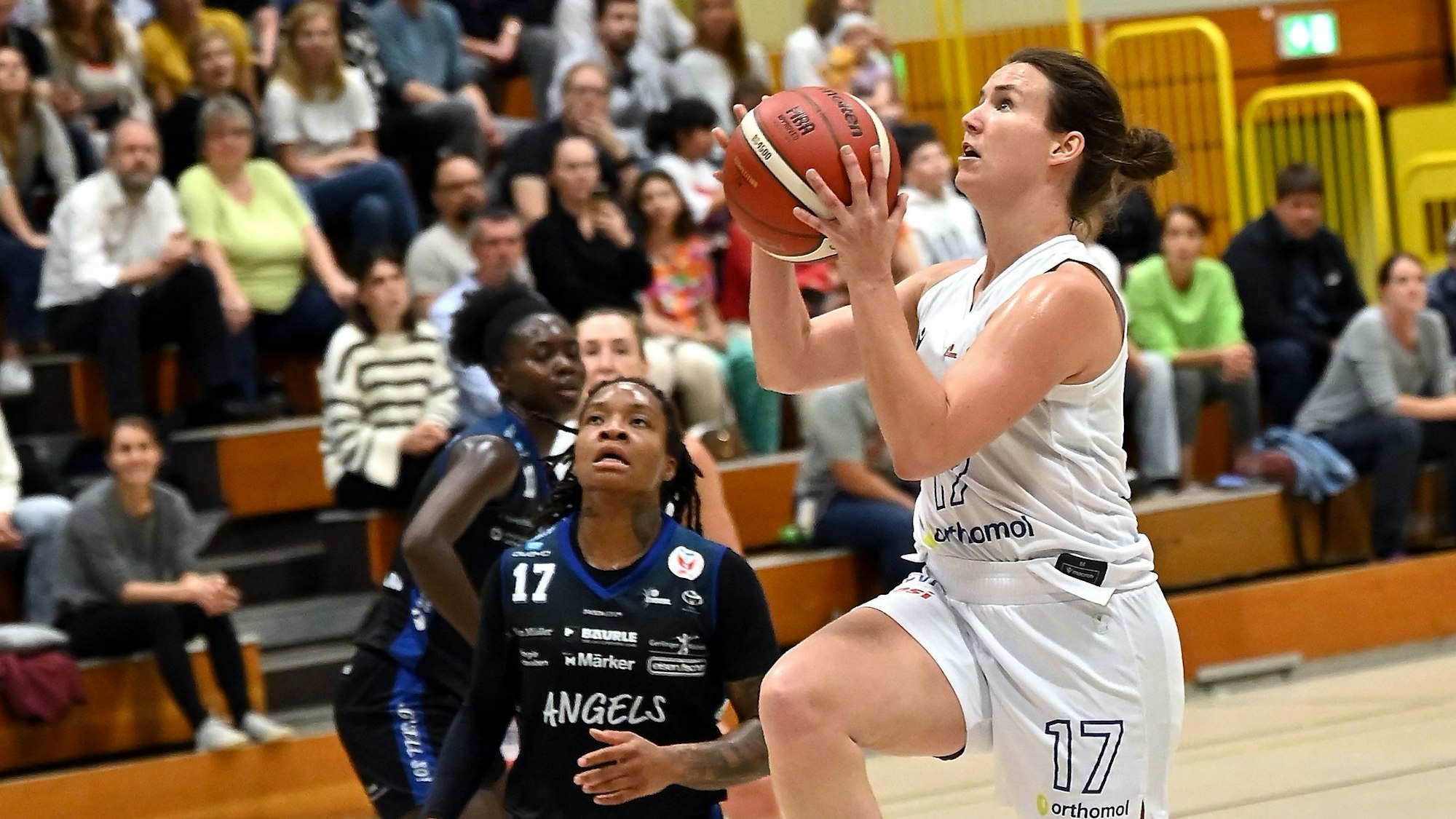 30.09.2023, Basketball-Orthomol Wings Leverkusen- Nördlingen
rechts: Luca Marre`(Leverkusen)
Foto: Uli Herhaus