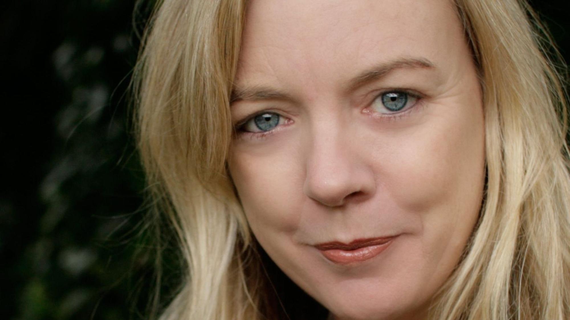 Die australische Autorin Suzie Miller