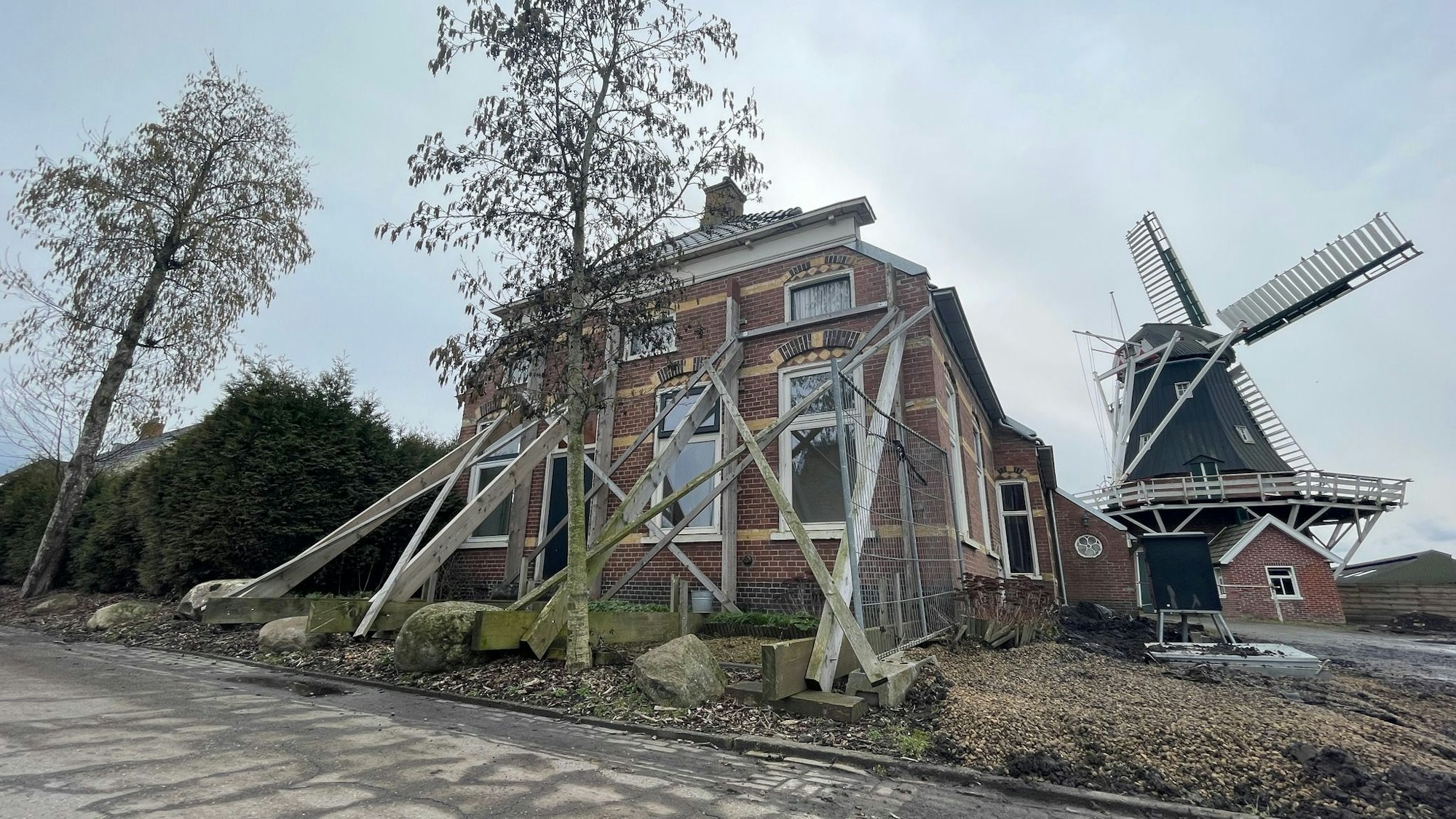 Gestützte Häuser in Groningen