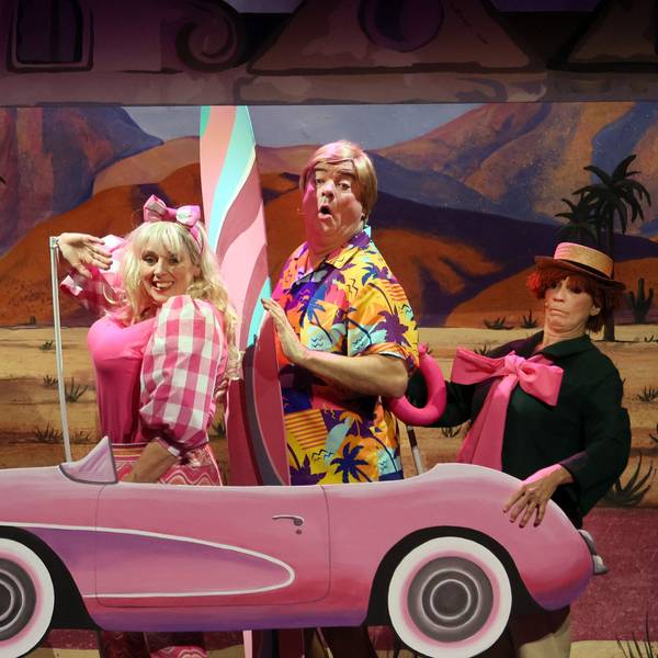 Barbie-Szene aus der Stunksitzung 2024.