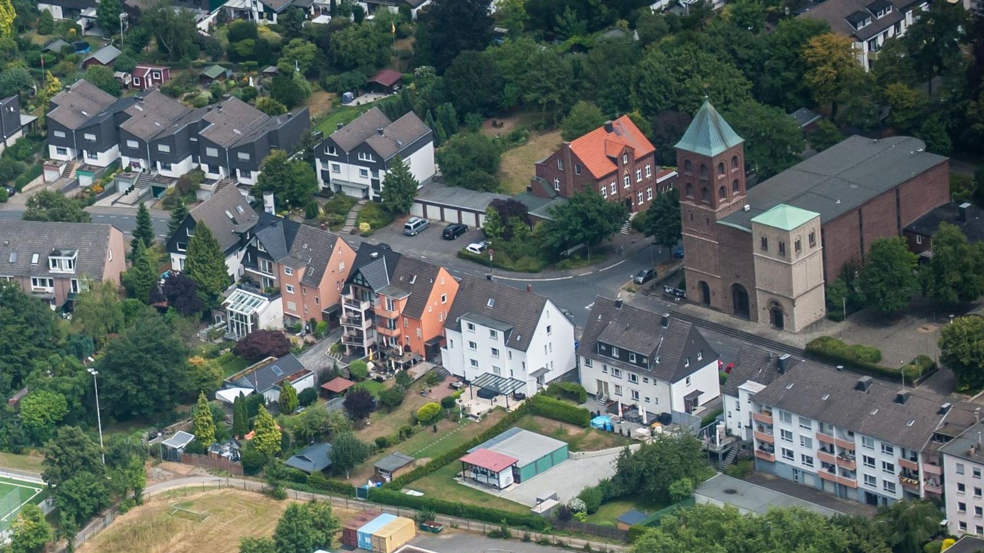 Sportplatz Bürrig Heinrich-Lützenkirchen-Sportanlage.