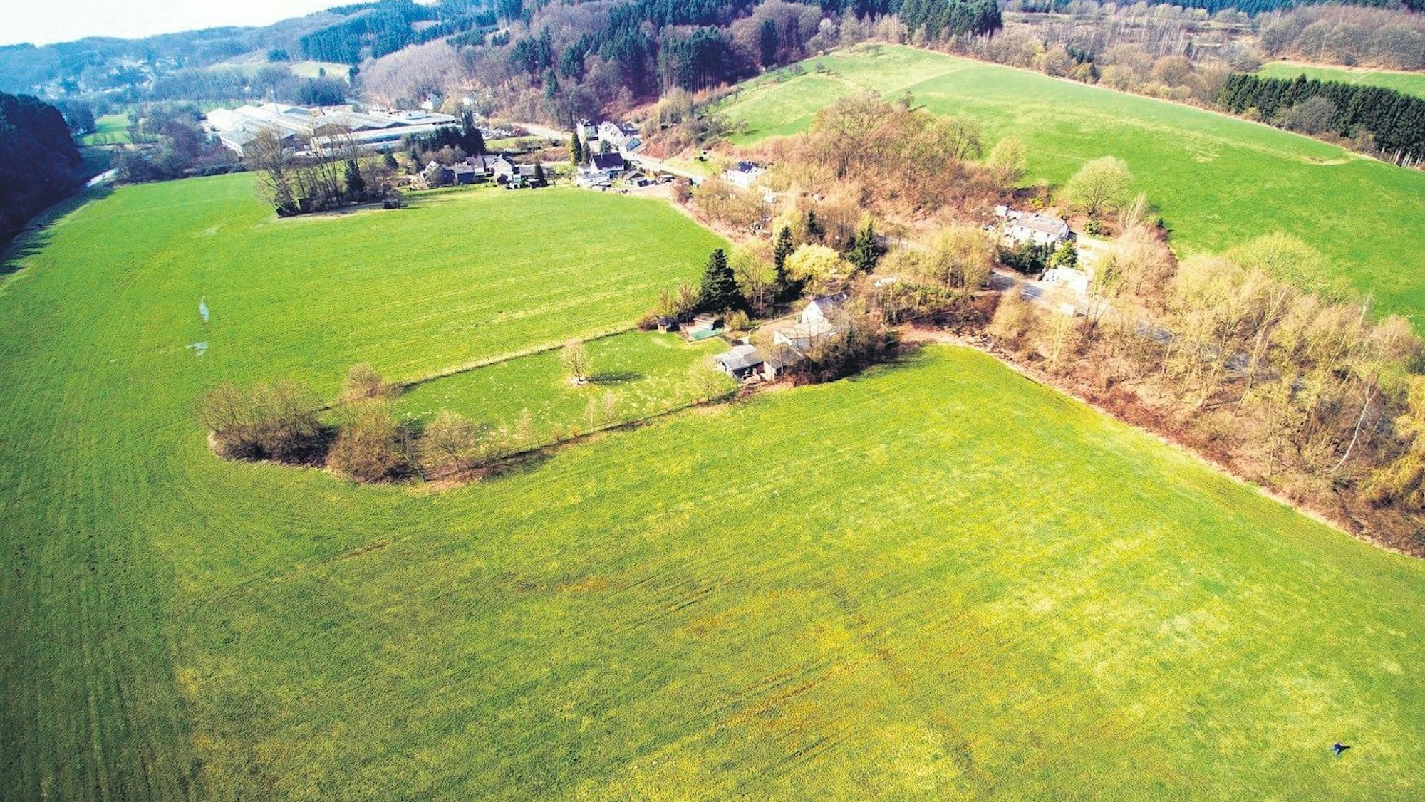 Zwischen Sülz und Landstraße beziehungsweise Untereschbach und der Stadtgrenze zu Rösrath war ein Gewerbegebiet erwogen worden.