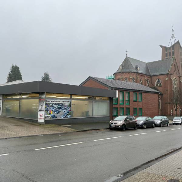 Das Autohaus Luchtenberg an der Höhestraße in Burscheid