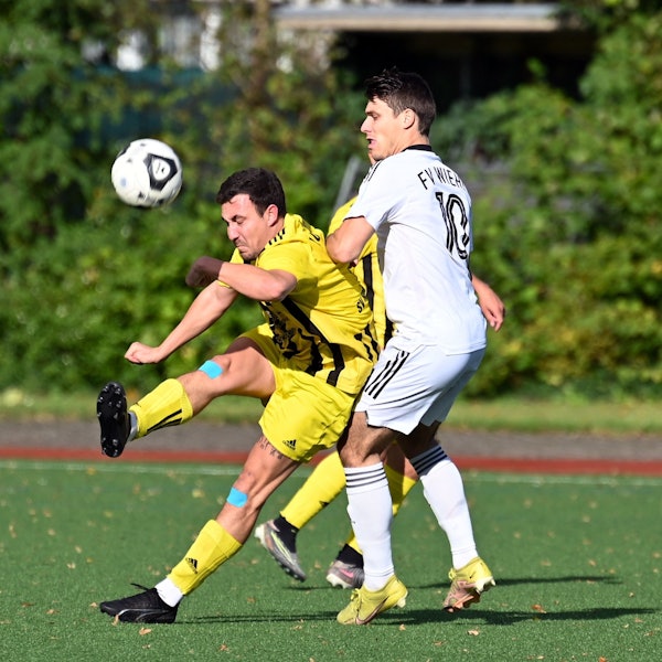 15.10.2023, Fussball-SV Schlebusch-FV Wiehl
links: Dennis Günter Reeke (Schlebusch)
Foto: Uli Herhaus