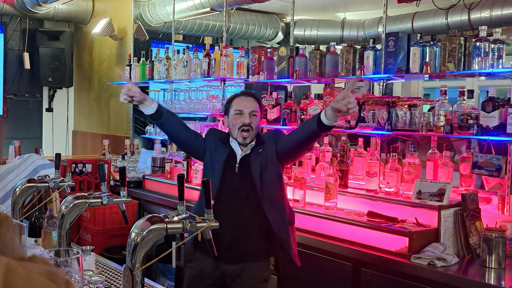 Matthias Großgarten jubelt.