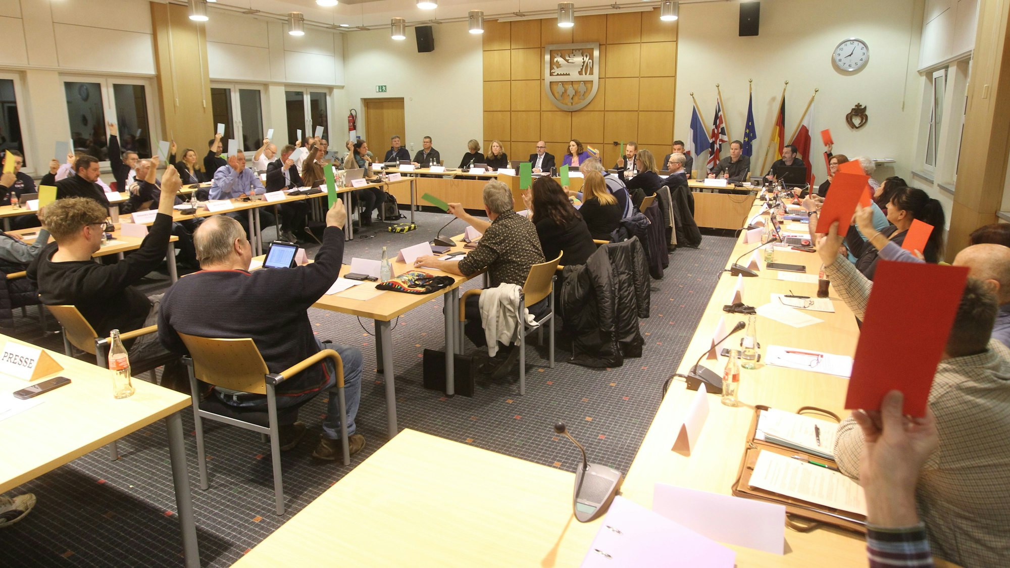 Einstimmig fiel am Ende der gut zweistündigen Diskussion die Abstimmung dann pro Förderantrag doch aus.