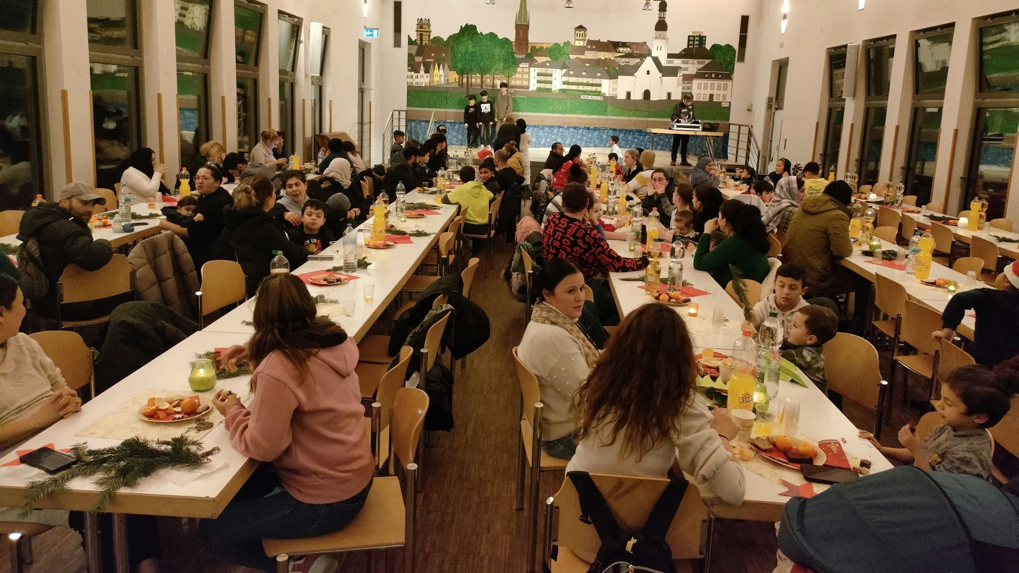 Die Flüchtlingshilfe in Mülheim lädt breits seit zehn Jahren zur Adventsfeier ein. Uwe Schäfer