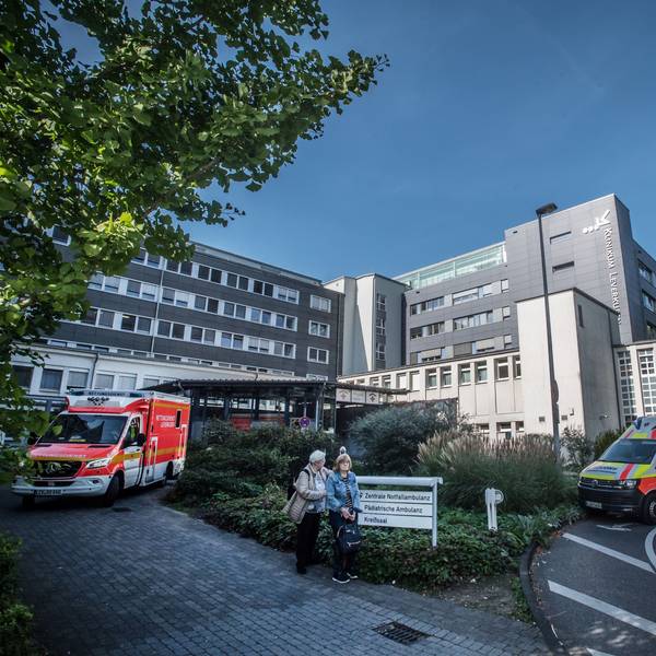Auf dem Dach des Gebäudes 1. Y soll ein Hubschrauberlandeplatz als Leichtbau-Konstruktion installiert werden.