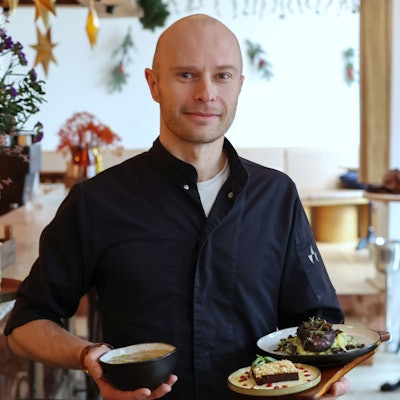 Grischa Herbig, ehemaliger Küchenchef des La Societé, präsentiert sein Weihnachtsmenü