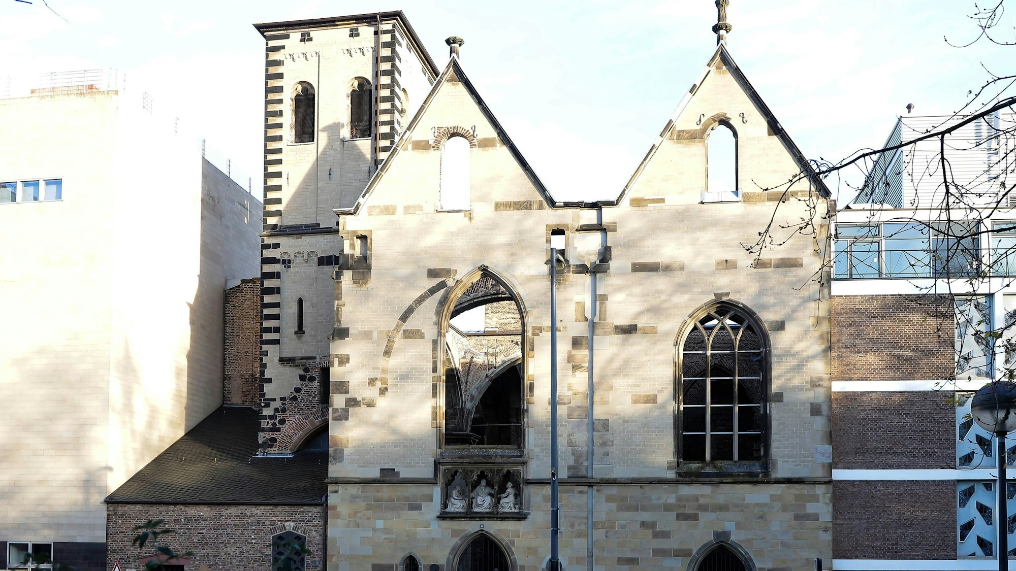 Die ehemalige Kirche Alt Sankt Alban am Quatermarkt im Stadtzentrum