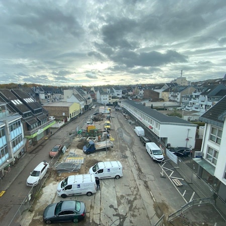 Zu sehen ist der Janshof, der sich im Umbau befindet.