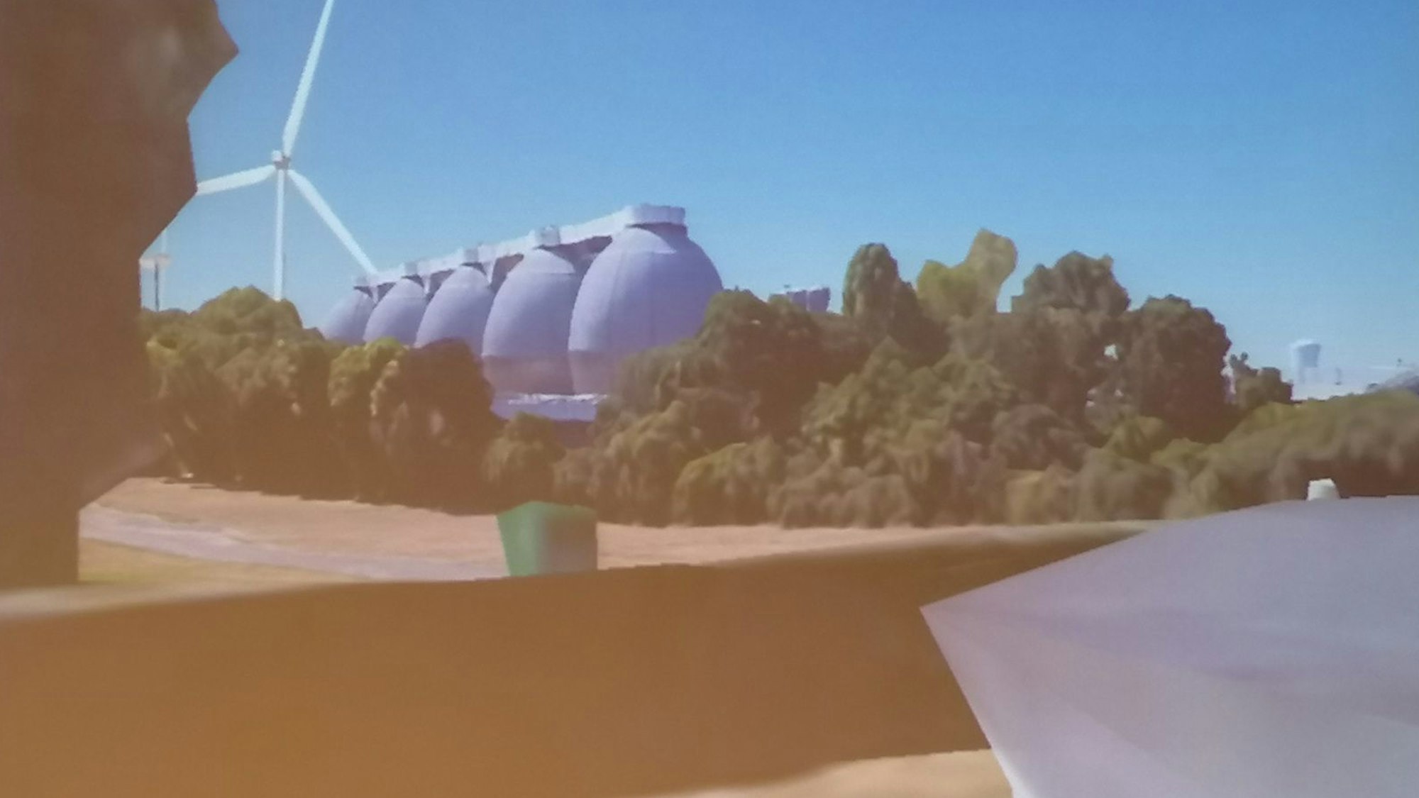 Die vorläufige Darstellung des geplanten Windrads auf dem Gelände des Stammheimer Klärwerks