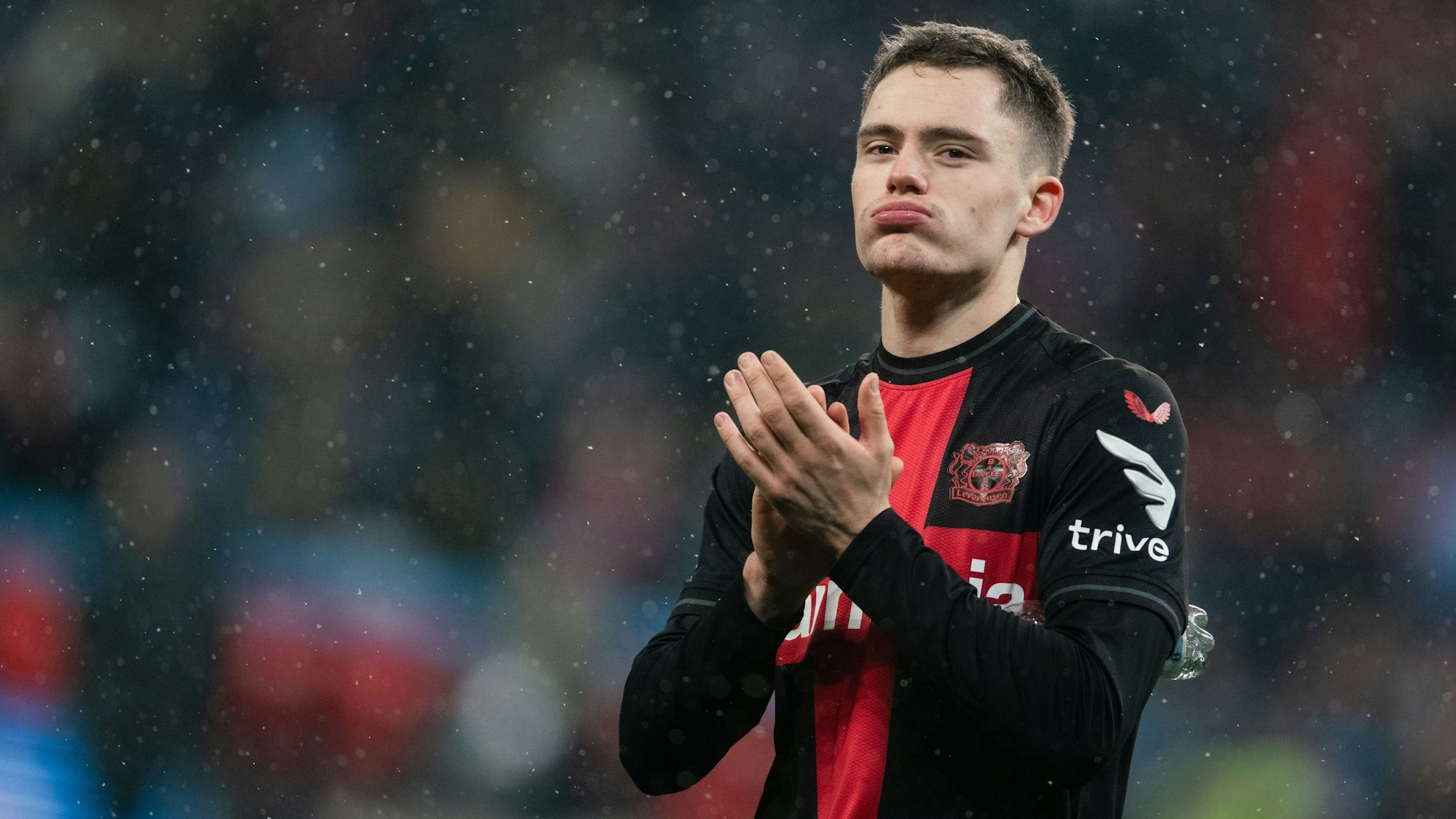 Bayer-Profi Florian Wirtz steigt in seinem Wert in neues Sphären auf. Mit geschätzt 100 Millionen Euro übertrifft der Nationalspieler den kompletten Kaderwert des FC.