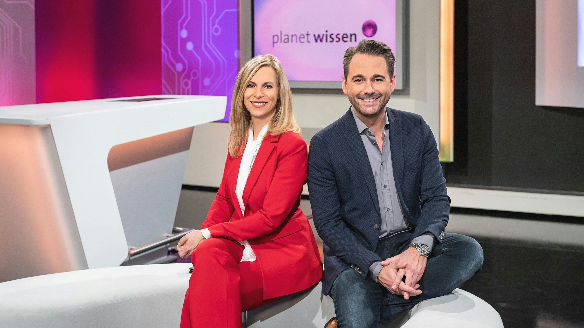 Die SWR-Moderatoren Birgit Klaus und Dennis Wilms.