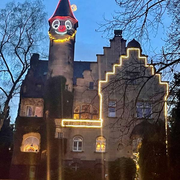 Barbara und Claus Baumgart verwandeln jedes Jahr den Park ihrer Villa Boge in Eitorf ins Weihnachtswunderland
