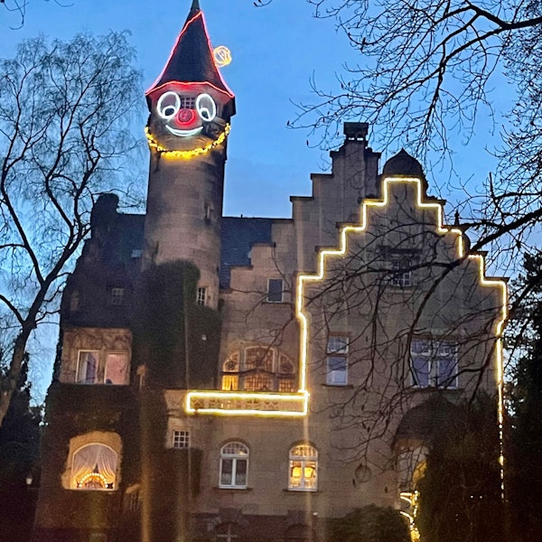 Barbara und Claus Baumgart verwandeln jedes Jahr den Park ihrer Villa Boge in Eitorf ins Weihnachtswunderland
