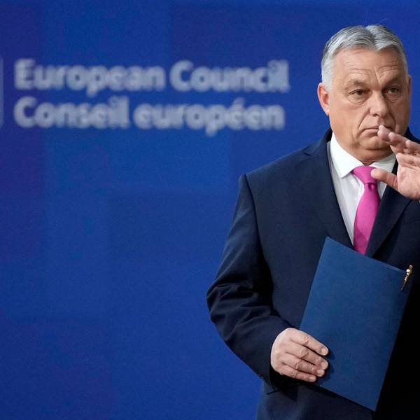 Viktor Orban, Ministerpräsident von Ungarn, trifft zum EU-Gipfel im Gebäude des Europäischen Rates ein.