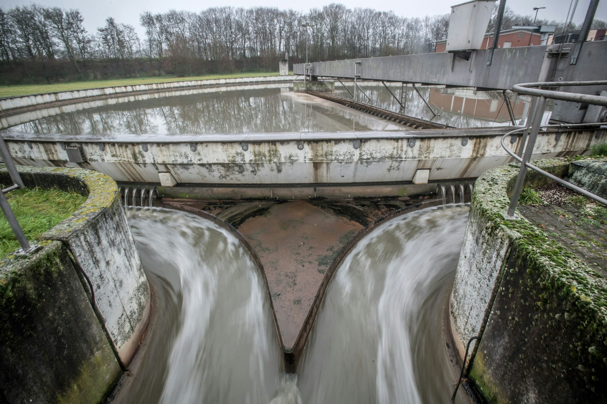 In der Kläranlage des Wupperverbands in Bürrig.