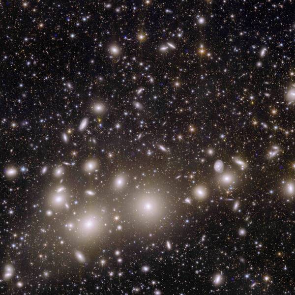 Aufnahme des Perseus Clusters durch das Teleskop Euclid