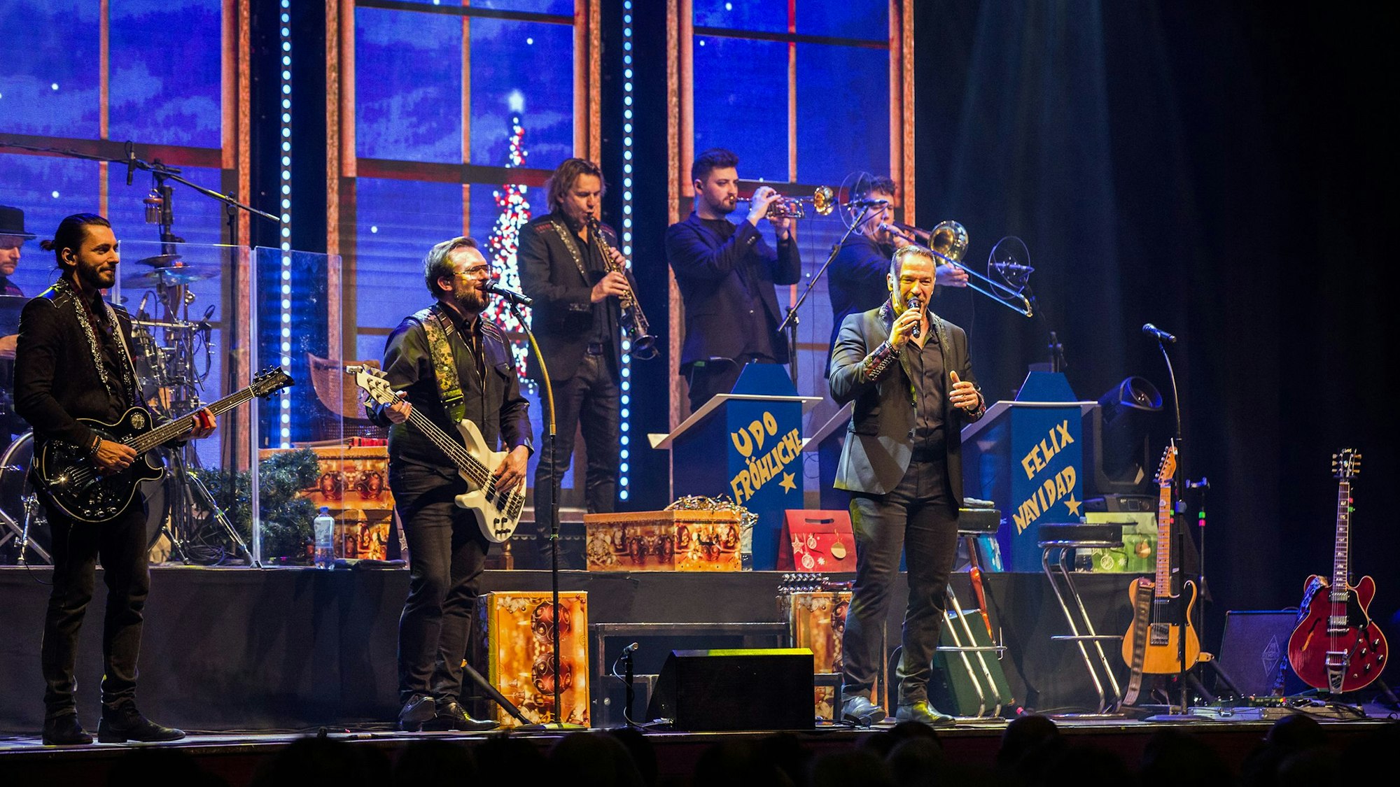 Premiere der Höhner Weihnachtsshow 2023 im Maritim Hotel Köln.
