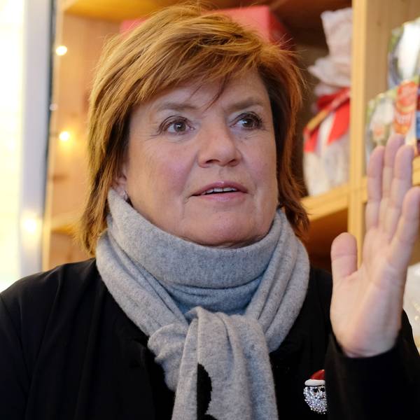 Zu sehen ist die WDR-Moderatorin, Autorin und Journalistin Christine Westermann.