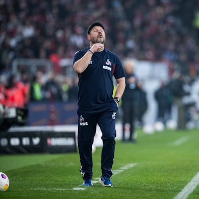 „Kopf hoch!“ - Steffen Baumgart hält weiter zu seiner Mannschaft, wenngleich die Ergebnisse nicht stimmen.