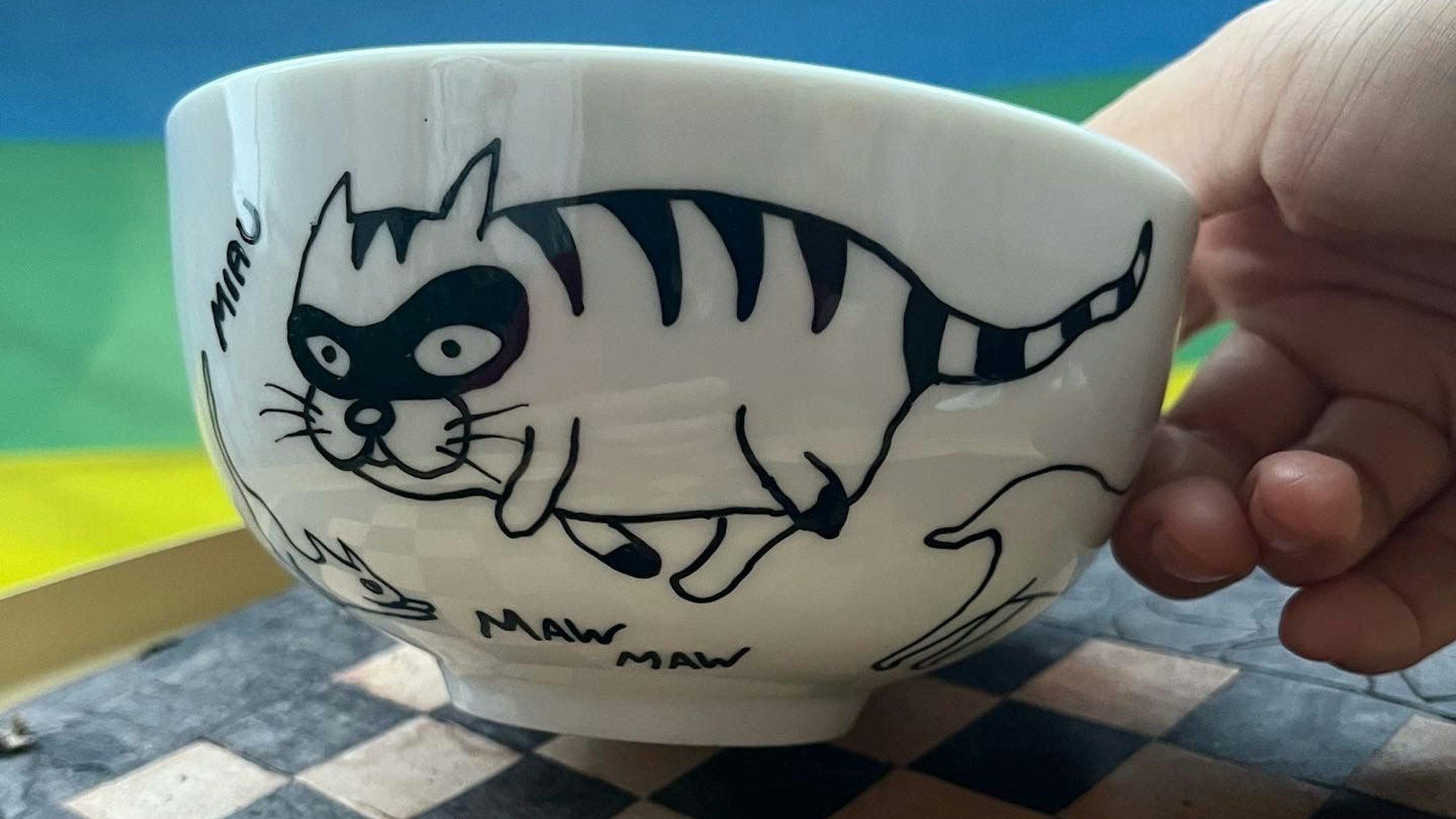 Bemalte Schalen von Jacqui Mundri