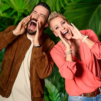 Jan Köppen und Sonja Zietlow schreien.