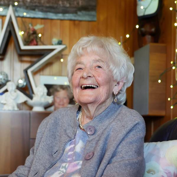 Die 100-jährige Anni Scheider erzählt aus ihrem Leben.