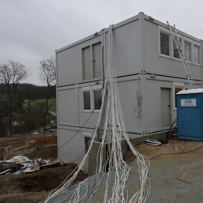 Das Foto zeigt Wohnmodule am Wiedenhof in Kürten.