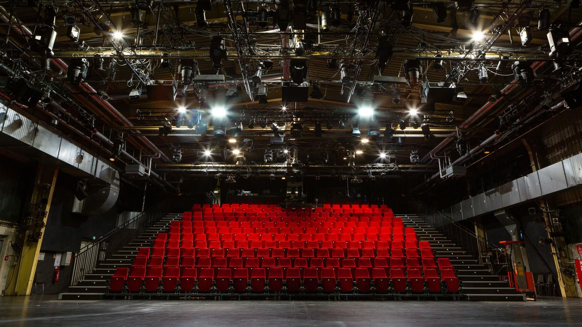 Das Depot 2 ist die größte Halle des Schauspiel Kölns im ehemaligen Carlswerk und bietet Platz für rund 600 Besucher.