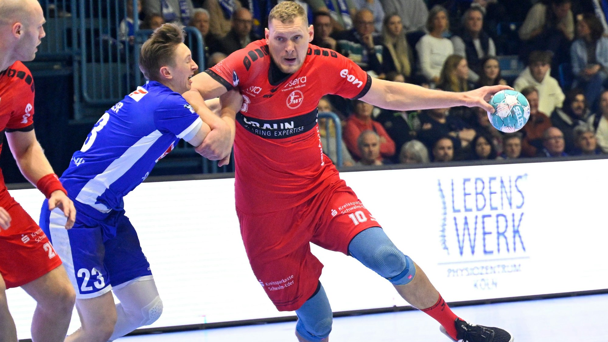 Bild einer Szene aus einem Handballspiel.