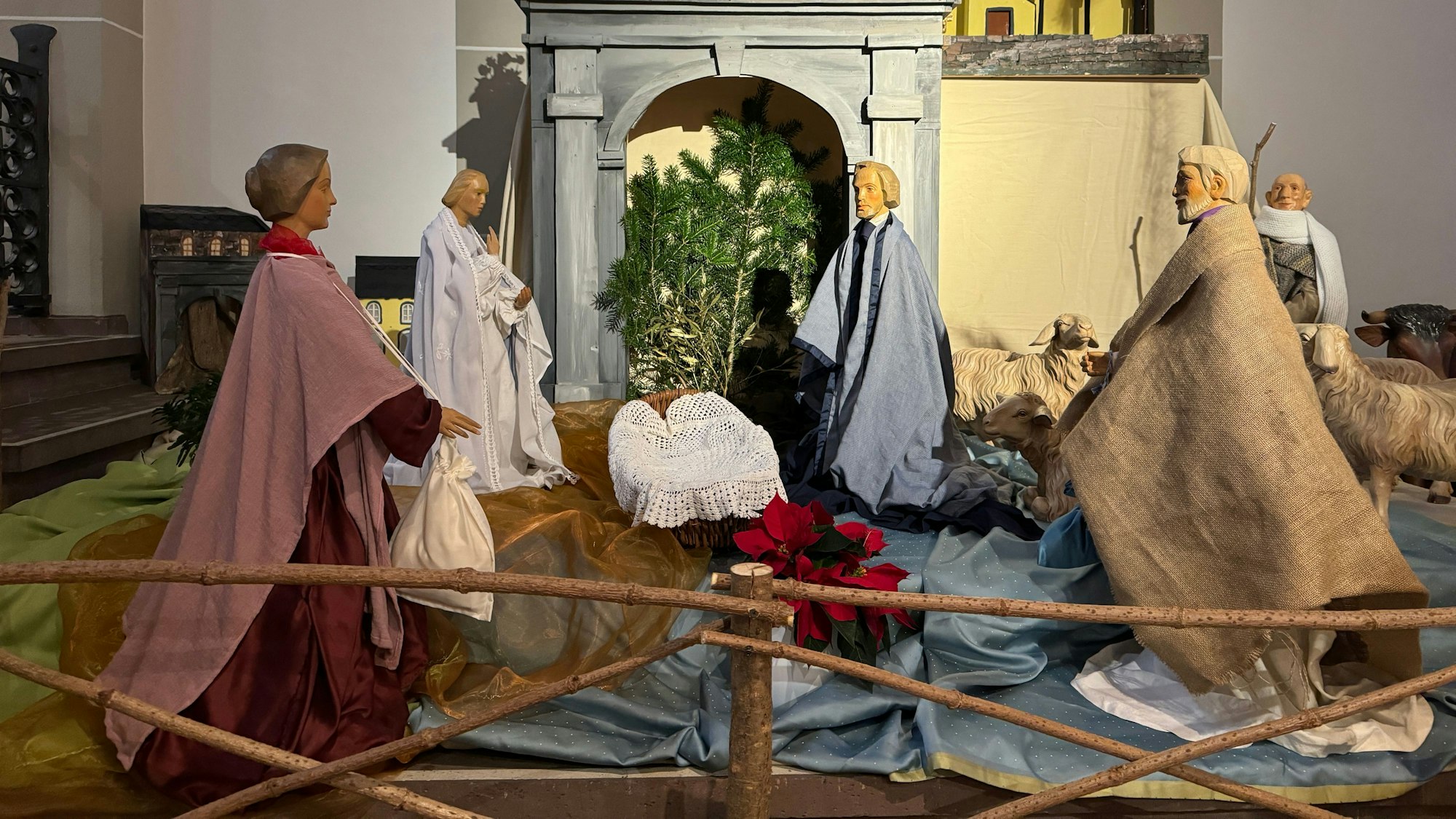 Blick auf die Krippe in der Siegburger Abteikirche.