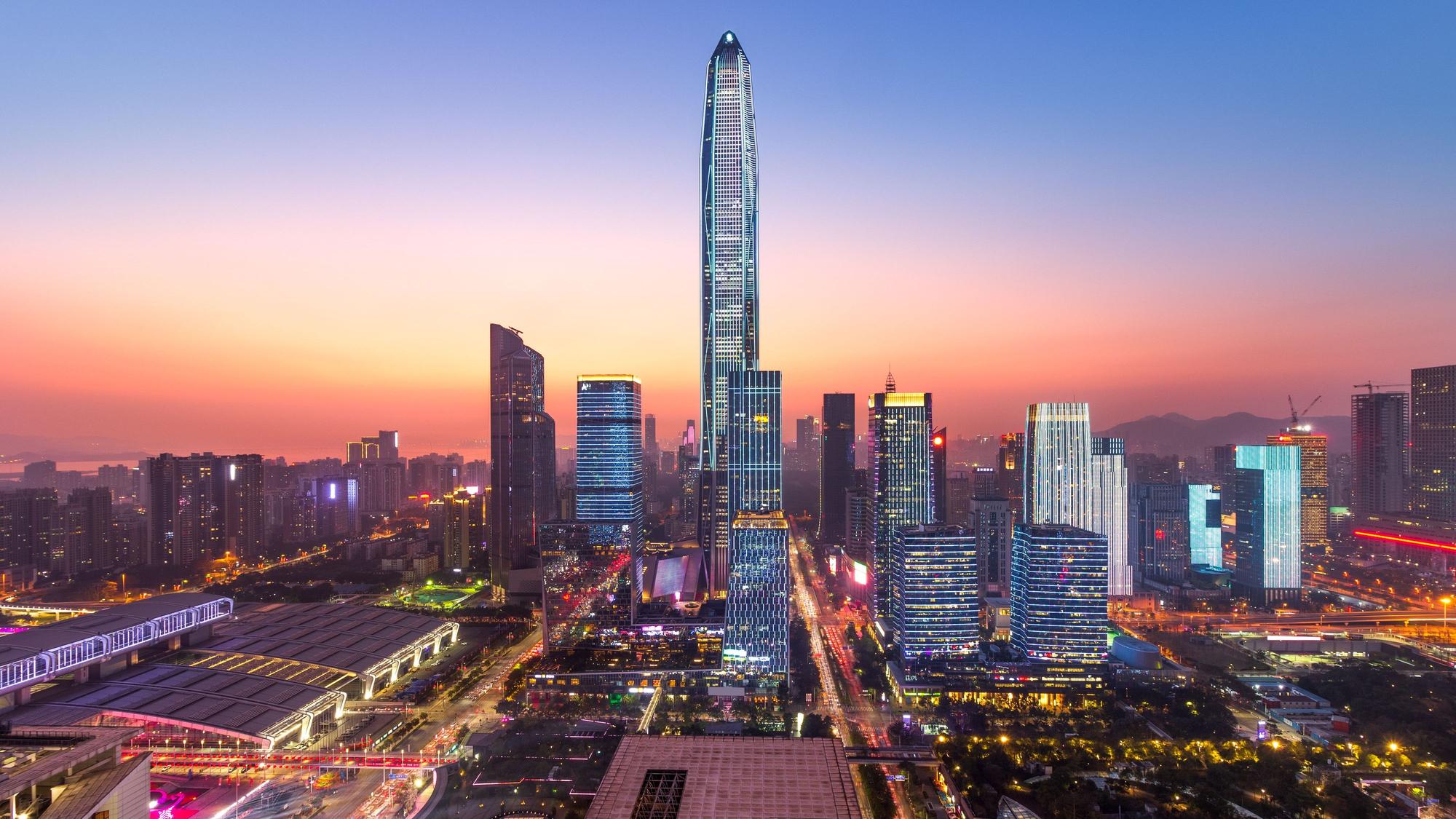 Die Skyline des Finanzbezirks Shenzhen Futian CBD.