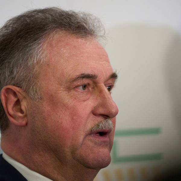 Claus Weselsky, Vorsitzender der Gewerkschaft Deutscher Lokomotivführer (GDL), greift das Bahn-Management an.