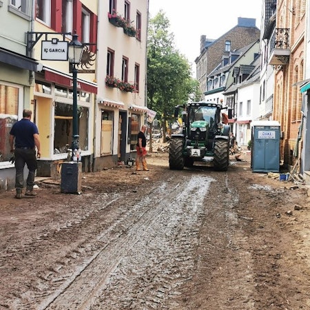 Das Eiscafé Bella Italia von Lina Honert hat mehr als zwei Jahre nach der Flut wieder eröffnet.