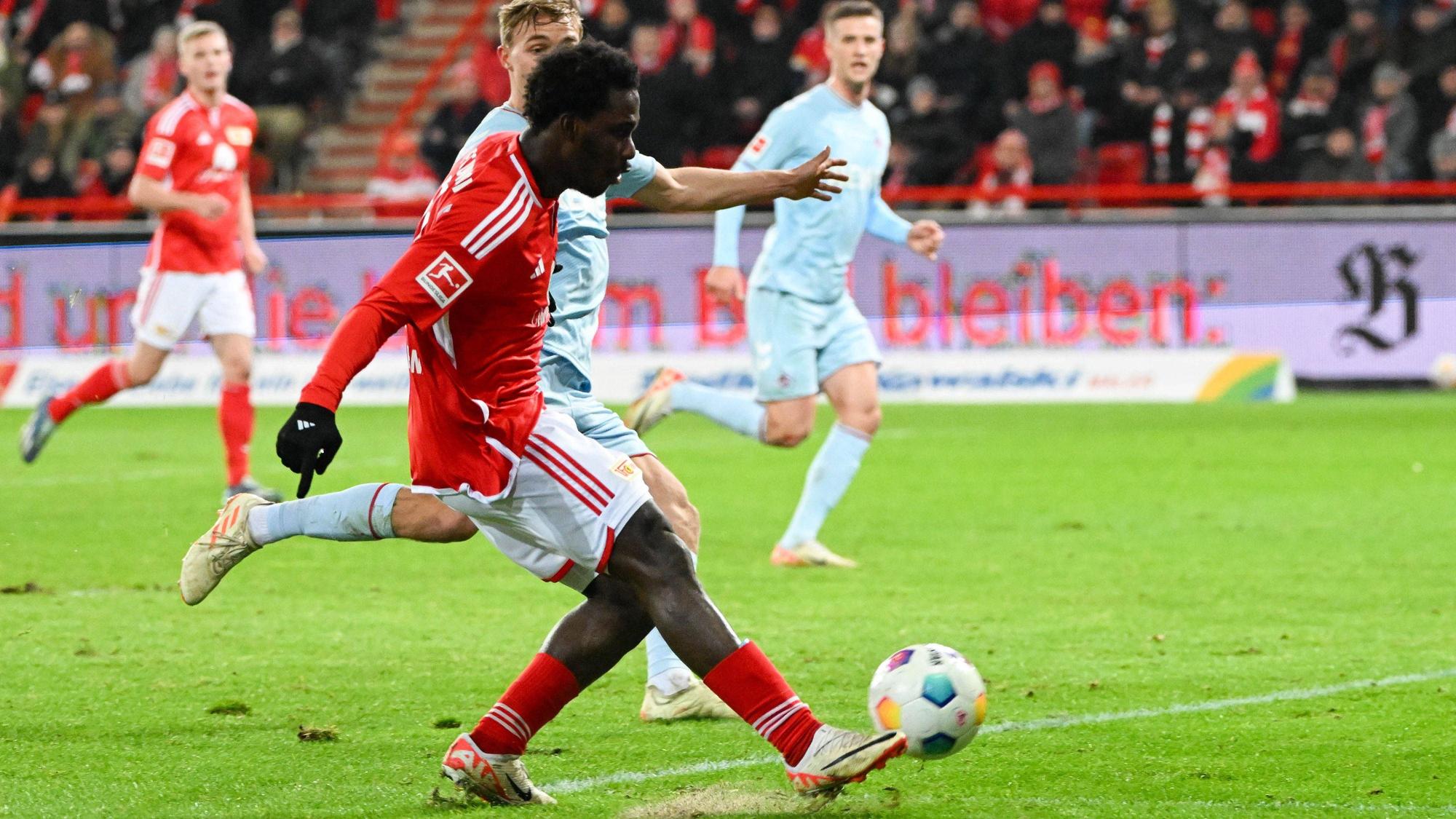 Fofana schießt