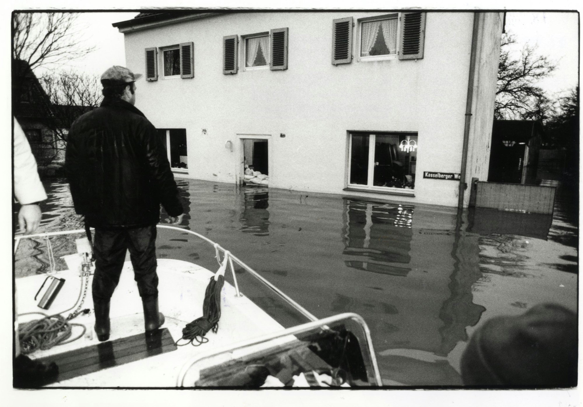 Der Weiler Kasselberg musste mit Booten versorgt werden.