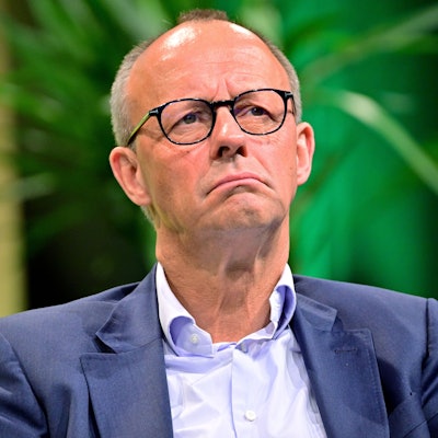 Für Friedrich Merz gehört ein Weihnachtsbaum zur deutschen Leitkultur (Archivbild).