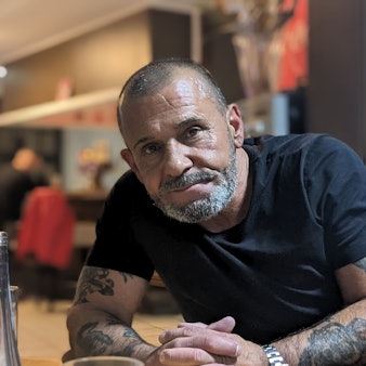 Udo Blumer in seiner Stammkneipe in Köln-Kalk