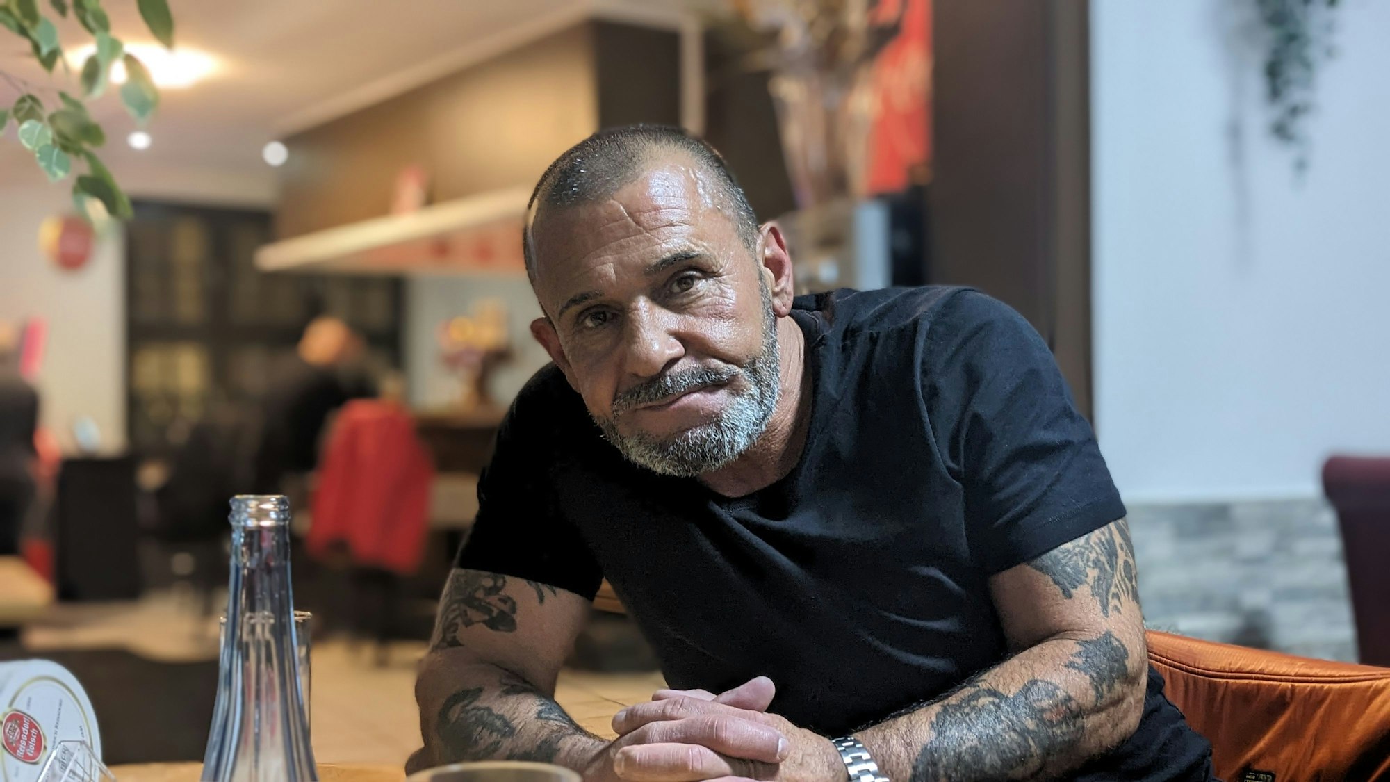 Udo Blumer in seiner Stammkneipe in Köln-Kalk